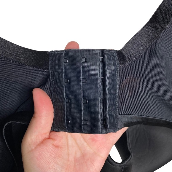 Cacique Lightly Padded Wireless Bra - Picture 3 of 6